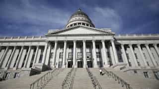 Utah Senate votes to decriminalize polygamy