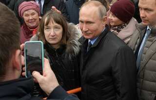 Tell me, is it possible to live on $170? Russian woman asks Putin