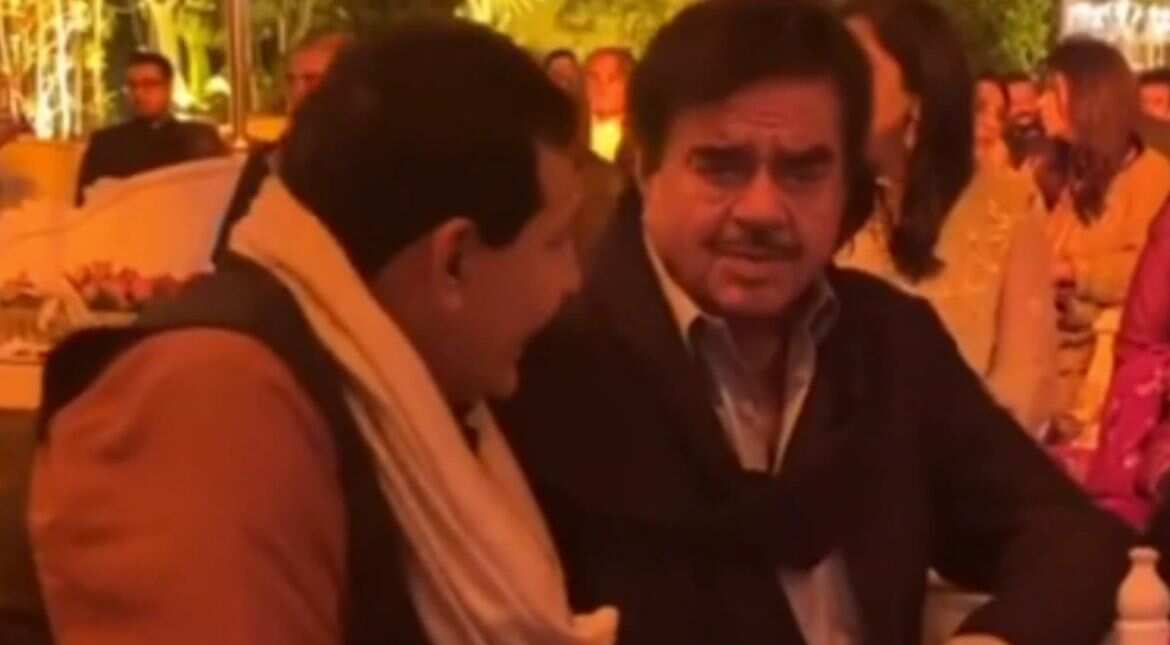 Shatrughan Sinha attends wedding in Pakistan; see pics Shatrughan Sinha attends wedding in Pakistan; see pics