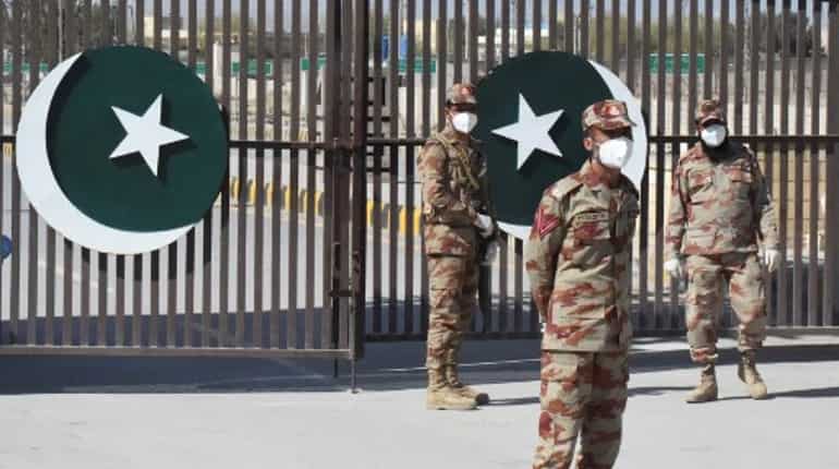 As Pakistan prepares for Ramazan, coronavirus cases surge to over 11,500; 242 dead