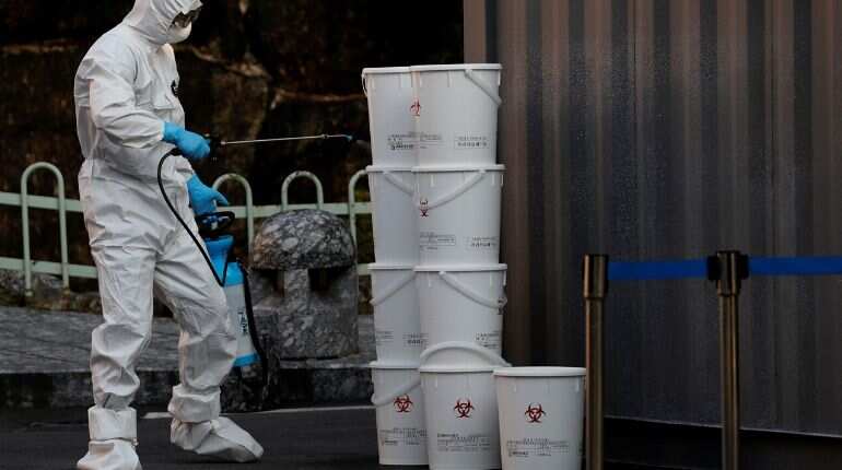 South Korea suspends visas for Japanese amid tit-for-tat coronavirus curbs