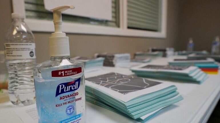 South Korea reports more recoveries than coronavirus cases for the first time