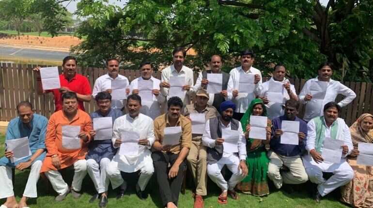 Madhya Pradesh crisis: 19 Congress MLAs resign after Scindia quits party Madhya Pradesh crisis: 19 Congress MLAs resign after Scindia quits party