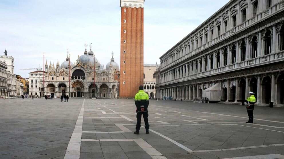 Austria, Slovenia close borders with Italy