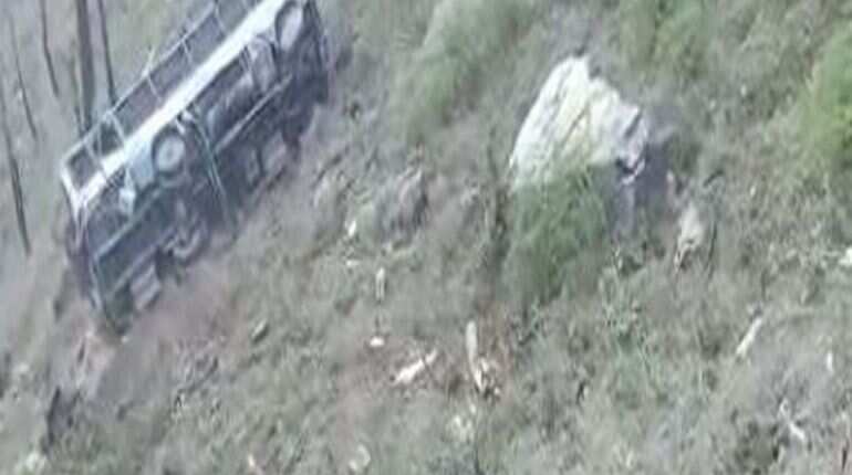 Five dead, 35 injured as bus falls into gorge in Himachal Pradesh’s Chamba Five dead, 35 injured as bus falls into gorge in Himachal Pradesh’s Chamba