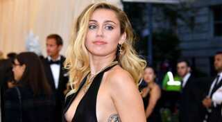 Miley Cyrus releases self-directed music video 'Midnight Sky'