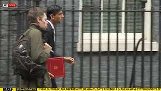 Rishi Sunak's budget briefcase just changed colour on live television. And internet is baffled