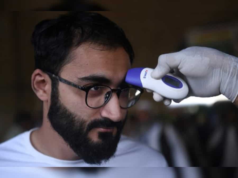 Coronavirus cases rise to over 2,200 in Pakistan; 31 dead