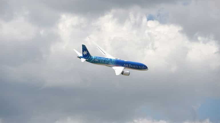 Boeing to reduce 787 production after identifying new jet issue