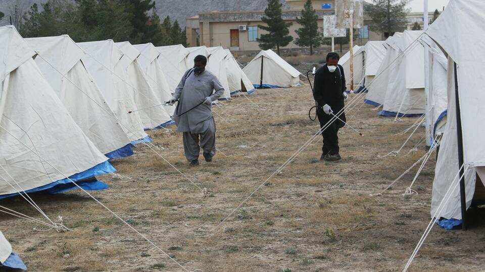 Coronavirus cases continue to surge in Pakistan