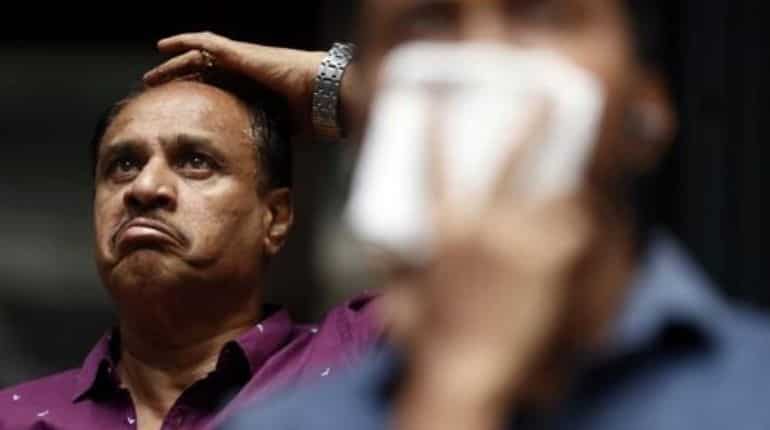 Sensex, Nifty slip as virus worries grow; lenders, auto stocks drag Sensex, Nifty slip as virus worries grow; lenders, auto stocks drag