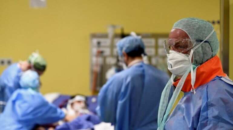 COVID-19 positive liver-failure patient who was comatose revived successfully after transplant 
