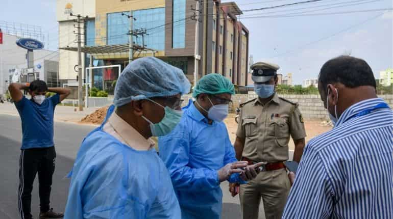 Biggest single-day spike of 8,818 new COVID-19 cases in Karnataka