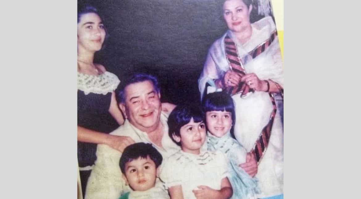 Karisma Kapoor's throwback picture of cousins with grandfather Raj Kapoor is a winner! Karisma Kapoor's throwback picture of cousins with grandfather Raj Kapoor is a winner!