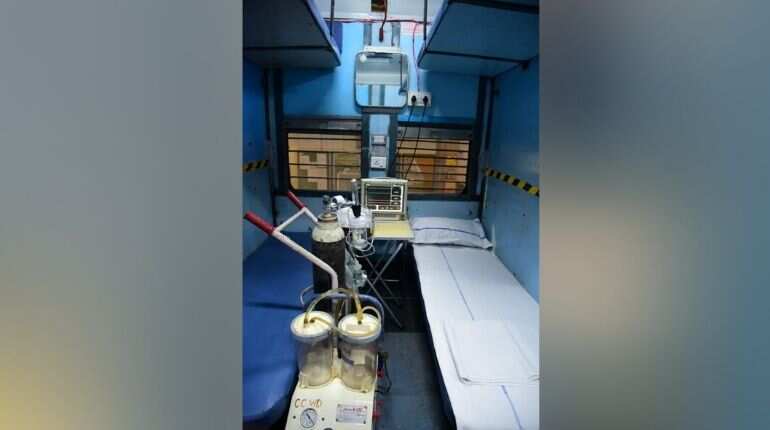 'Mobile hospitals' trains to make-up for bed shortage