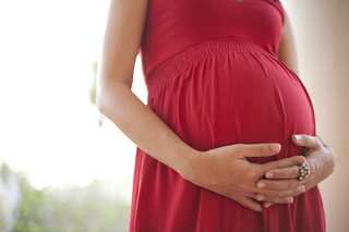 Expectant moms in US, fearing coronavirus infection, are embracing home births