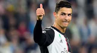 Cristiano Ronaldo returns to Turin after coronavirus lockdown