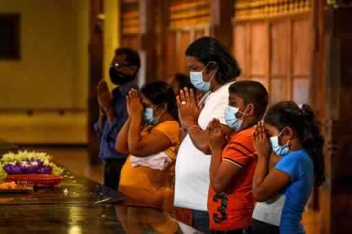 Sri Lanka makes cremations compulsory for virus-related deaths
