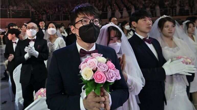 Chinese app records 300% surge in marriage appointments as Wuhan lockdown ends Chinese app records 300% surge in marriage appointments as Wuhan lockdown ends