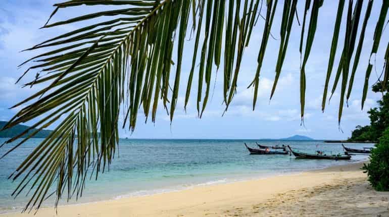 Phuket opens to all vaccinated travellers Phuket opens to all vaccinated travellers