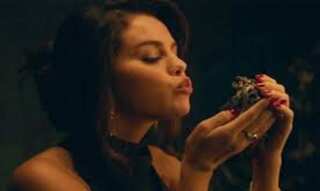 Watch: Selena Gomez searching for a perfect date in her new song 'Boyfriend'