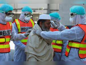 Pakistan reports 520 new coronavirus cases, 17 deaths in 24 hours