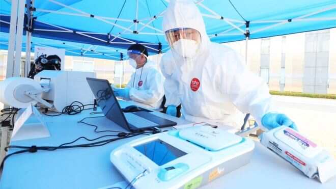 South Koreans head to polls despite global pandemic South Koreans head to polls despite global pandemic