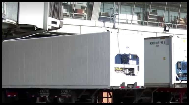 Coronavirus: Ecuador forced to store dead bodies in giant refrigerators Coronavirus: Ecuador forced to store dead bodies in giant refrigerators