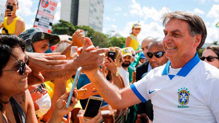 Brazil President Bolsonaro defies coronavirus lockdown, joins protest backing military Brazil President Bolsonaro defies coronavirus lockdown, joins protest backing military