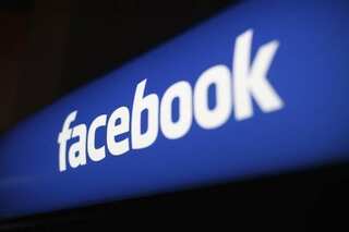 Facebook challenges YouTube with licensed music videos