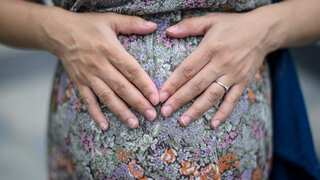 Coronavirus vaccines effective for pregnant women and newborns: Study