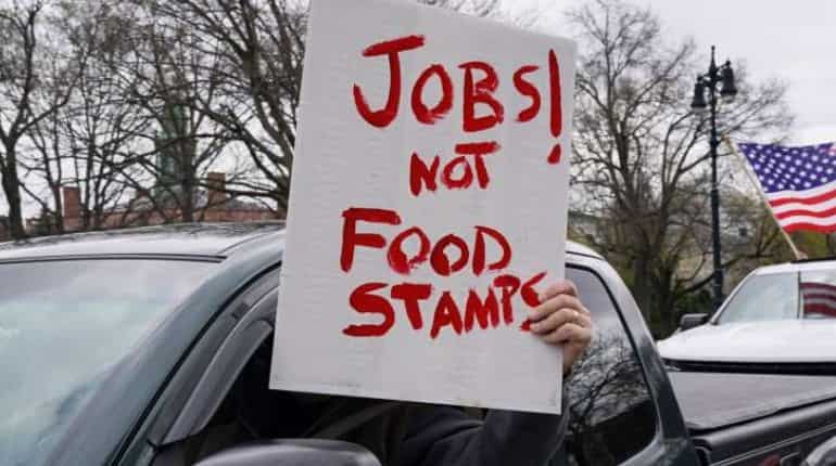 US private hiring rebounds, adding 2.4 mn jobs in June
