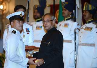 'Exemplary act': SpiceJet to airlift boxer Dingko Singh from Imphal to Delhi for cancer treatment; receives plaudits from Kiren Rijiju