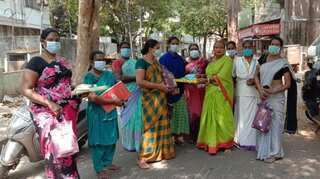 Transgender community helps the needy during extended lockdown in Chennai