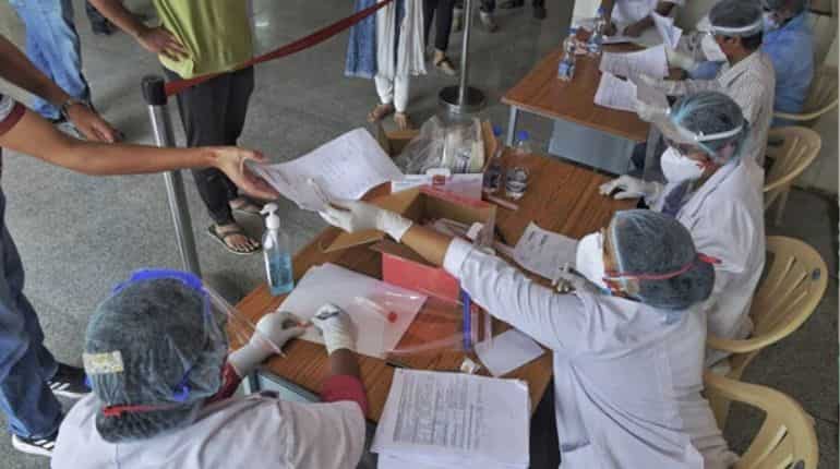 Delhi is worried as Azadpur Mandi is on its way to be a COVID-19 hotspot Delhi is worried as Azadpur Mandi is on its way to be a COVID-19 hotspot
