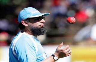 Cricket is not war; should be played between India and Pakistan - Saqlain Mushtaq throws his weight behind Indo-Pak bilateral series
