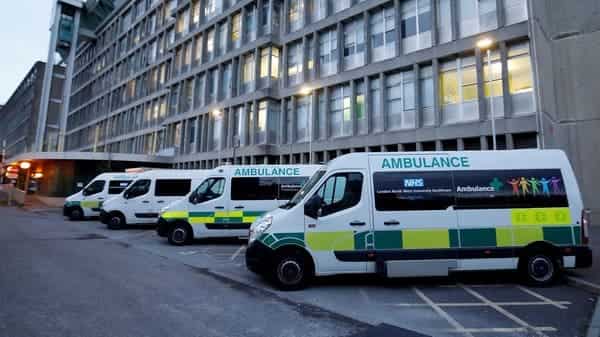 UK to hold a minute's silence for fallen frontline workers UK to hold a minute's silence for fallen frontline workers
