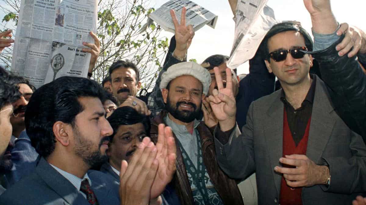 Pak media mogul remanded in judicial custody in 34-year-old land scam case Pak media mogul remanded in judicial custody in 34-year-old land scam case