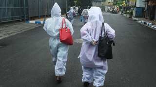 Night curfew in Lucknow, Kanpur, Varanasi as Covid cases surge