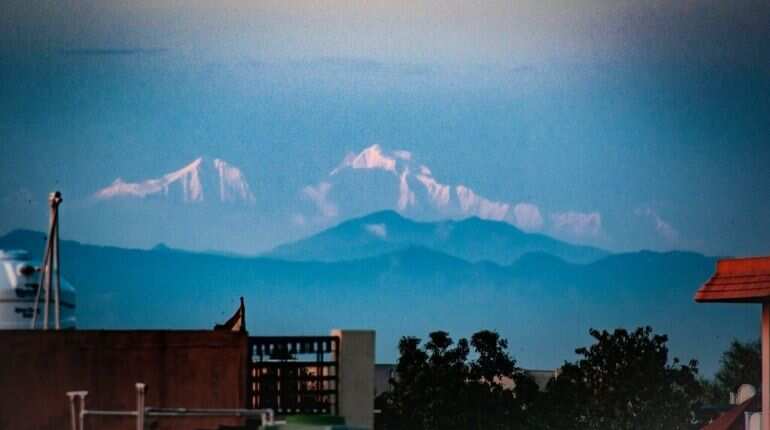 Gangotri hills visible from Saharanpur in Uttar Pradesh as AQI drops!