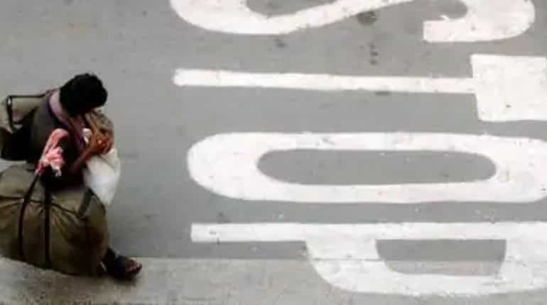 Migrant worker cycles from Maharashtra to UP; dies mid-way Migrant worker cycles from Maharashtra to UP; dies mid-way