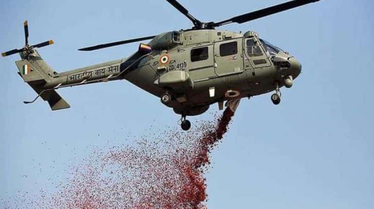 IAF starts flypast from Dal Lake to salute COVID-19 workers; transporting medical supplies too IAF starts flypast from Dal Lake to salute COVID-19 workers; transporting medical supplies too