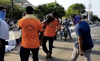 11 killed and over 500 hospitalised after Vizag pharma gas leak