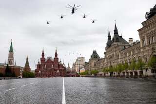 Top 10 world news today: Russia marks Victory Day, US to ban work-based visas and more