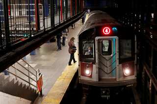 Buses offered to homeless for shelter during nightly NYC subway closure
