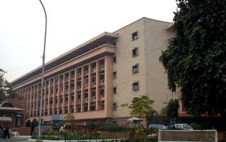 Another senior Rail Bhavan official tests positive for coronavirus