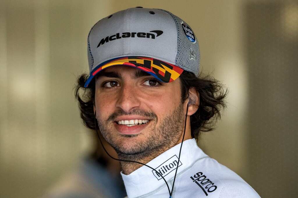 Sainz to succeed Vettel at Ferrari as Ricciardo heads to McLaren Sainz to succeed Vettel at Ferrari as Ricciardo heads to McLaren