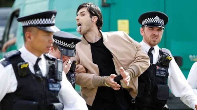 19 protestors arrested