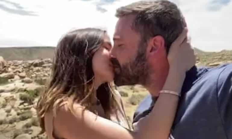Ben Affleck, Ana de Armas show off their love in music video Ben Affleck, Ana de Armas show off their love in music video