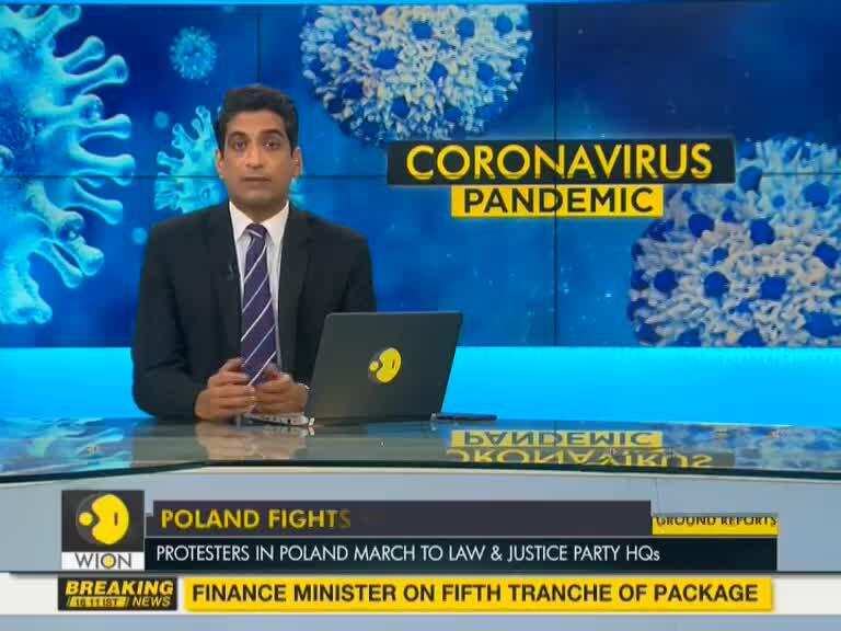 Police uses tear gas at anti-lockdown protesters in Poland
